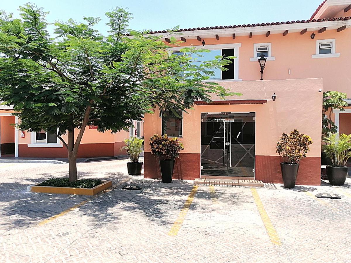 Hotel Aquiles Guadalajara Exterior photo
