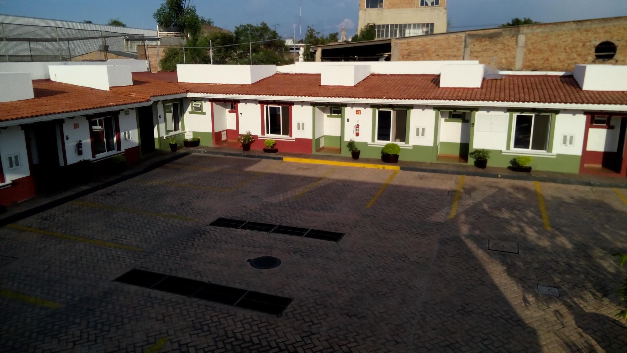 Hotel Aquiles Guadalajara Exterior photo